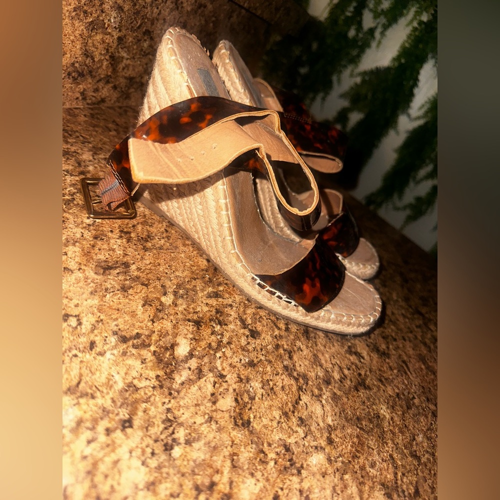 Steve Madden Tortoiseshell and Tan Wedges
